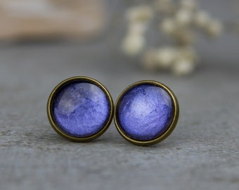 Stud earrings shimmering blue - hand-painted earrings with bronze-colored frame, 12 mm