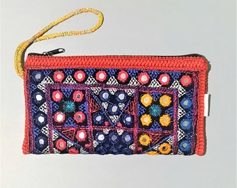 Borsa etnica • Boho • Borsa a specchio Sindhi • Ricamata • Rossa • Tribale • Boho • Fatta a mano in Pakistan
