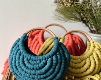 Macrame round bag