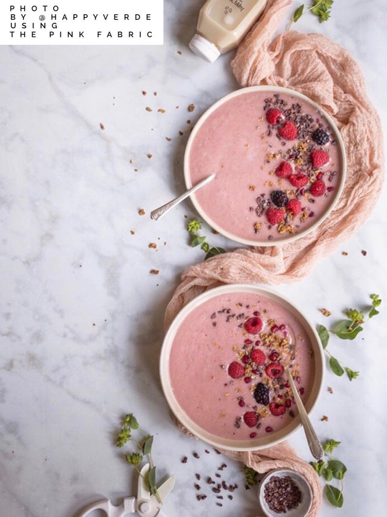 Stylish flatlay with pink berries by HappyVerde.