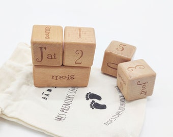 Cubes de naissance - Blocs étapes bébé gravés en français + sac en coton