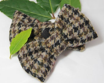 Brown Houndstooth Harris Tweed bow tie. Stylish dog accessory.