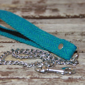 Turquoise Herringbone Harris Tweed dog lead. A stylish and strong chain lead