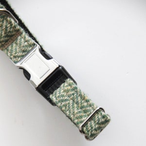 Green Herringbone Quick release dog collar in Harris Tweed. Ideal for small to large dogs