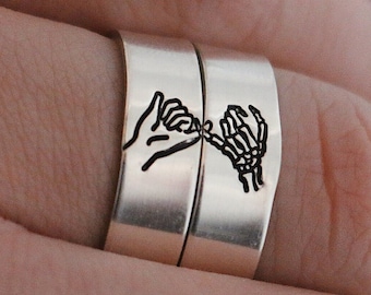 Matching 2 Ring Skeleton Pinky Swear Stacking Ring Set | Best Friend Birthday Gift | Silver Pinky Swear Couples Rings | Halloween Jewelry