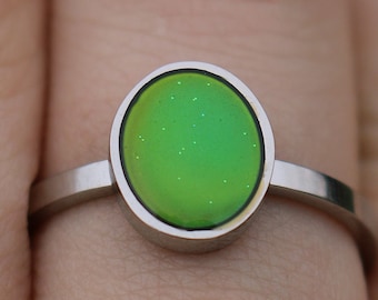 Mood Ring Signet Ring | 90s Style Ring | Y2K Ring | Best Friend Birthday Gift | 12 Color Retro Color Changing Ring | Hippie Boho
