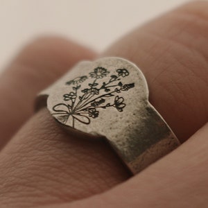 Wildflower Bouquet Ring | Rustic Floral Signet Ring | Best Friend Birthday Gift | Mother&#39;s Day Gift | Wild Flower Jewelry | Floral Jewelry