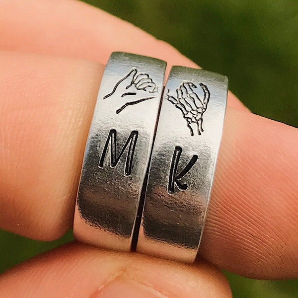 Anpassat initialset med stapelringar | Lillafingerringar i sterlingsilver