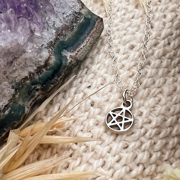 Dainty Pentacle Charm Necklace | Best Friend Birthday Gift | Halloween Necklace | Mystic Pagan Jewelry | Wiccan Necklace | Witchcore Jewelry