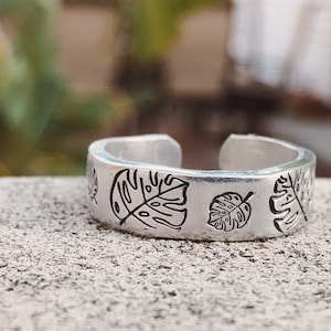 Monstera Leaf Minimalist Stacking Ring | Variegated Monstera Deliciosa | Obliqua Adansonii | Birth Flower Silver Ring | Monstera Jewelry