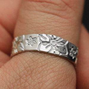 Narcissus Ring | December Birth Flower Ring | Best Friend Gift | 14k Gold Filled or Sterling | Floral Jewelry | December Birth Ring