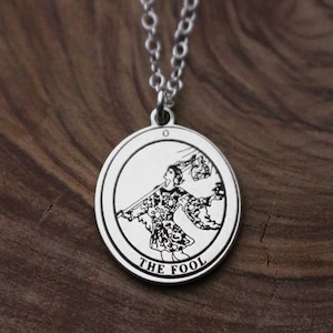 Round The Fool Tarot Card Necklace | Best Friend Birthday Gift | Tarot Card Necklace | Celestial Mystical Amulet | Dainty Witch Necklace