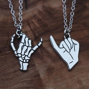 Matching 2 Necklace Skeleton Pinky Swear Necklace Set | Best Friend Birthday Gift | Pinky Swear Couples Jewelry | Halloween Jewelry