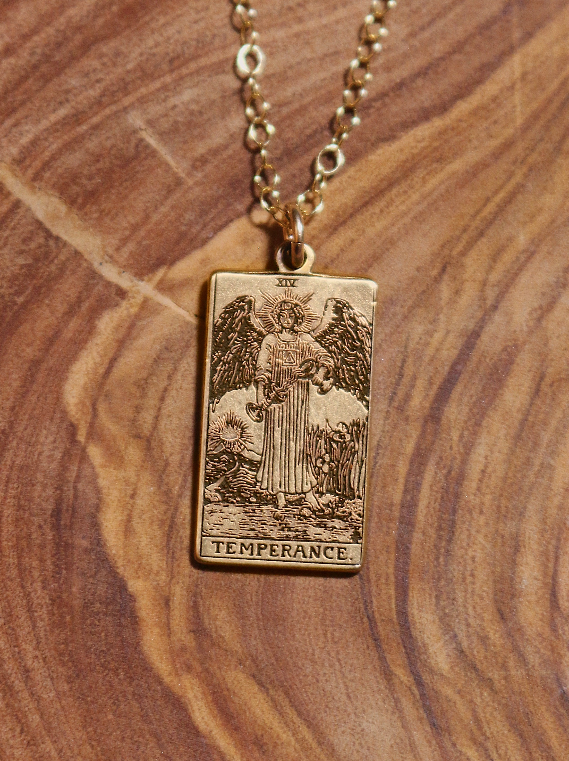 Tarot - 14 - Temperance Necklace Tarot - 14 - Temperance Necklace