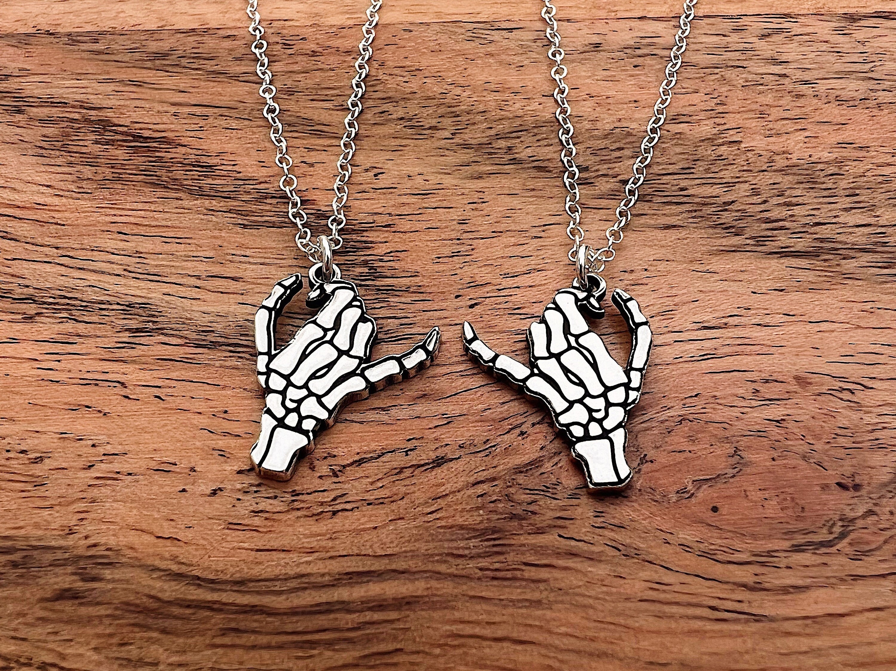 eartif Skull Matching Necklace for Men Women Vintage Gothic Skeleton  Pendant Friendship Couple Necklaces Halloween Jewelry Birthday BFF Gift  (2PCS) | Amazon.com