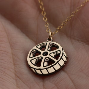 Collar de pasta Rotelle / Joyería única / Collar de pasta favorito / Regalo para amantes de la pasta de rueda / Regalo para el mejor amigo / Joyería de pasta Ruote italiana