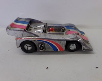 1046 Works 5 Long Red /& Blue Plastic Friction Racer Made in China No ZEE Can Am Racer #25 Silverr