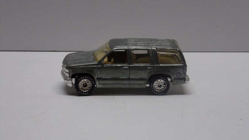 toy chevy tahoe