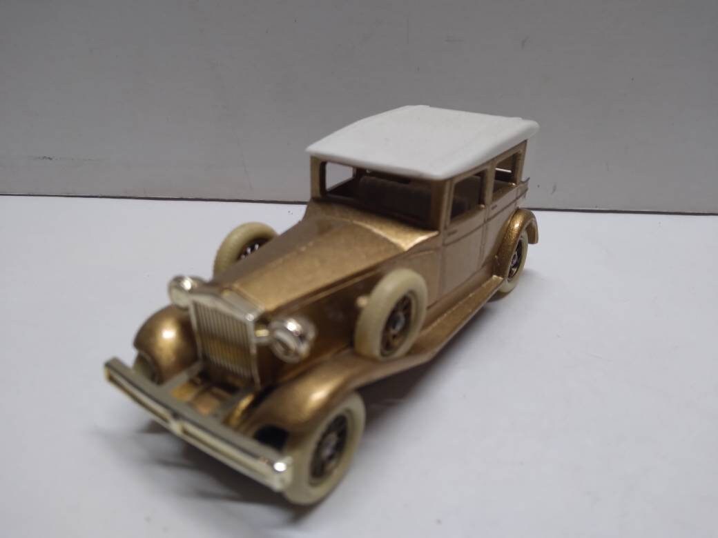 130  LLEDO  ROLLS ROYCE 40 VÝROČÍ NÁSTUPU NA TRŮN ALŽBĚTY II  Aukro