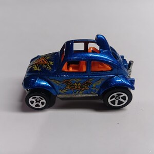 Hot wheels custom vw bug volkswagon beetle car made in diecast car