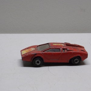 lamborghini countach  d61 made in hong kong  diecast car Metal Car Toy  1970s