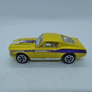 Matchbox 1968 ford mustang 428 cobra jet diecast car.