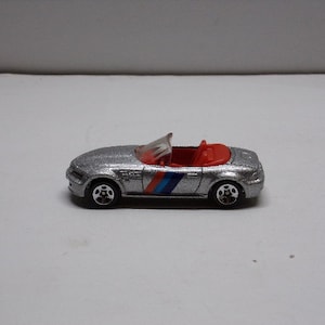 Hot wheels 1995 bmw roadster convertible car diecast car.
