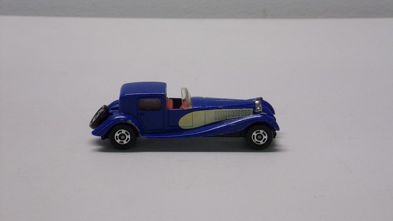 Tomica buggatti coupe deville no f46 diecast car Metal Car Toy rare 1978 bin6