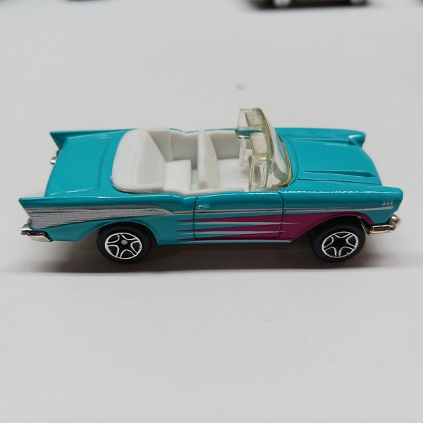 Matchbox 1957 chevrolet chevy convertible  from 1997 diecast car