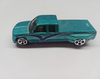Hot wheels  chevy 3500 pick up truck from 1997 diecast car
