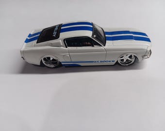 1967 ford mustang gt 500  made by jada diecast car