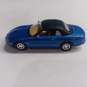 Johnny lightning  jaguar diecast car