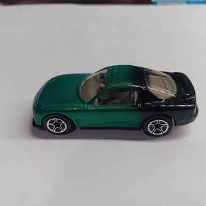 Voiture Miniature Mazda RX-7 Verte échelle 1/64 - Marque Majorette, Occasion