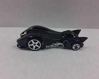 Hot wheels batmobile dc comics   Diecast toys