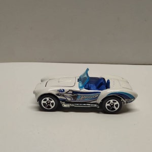 Hot wheels ford shelby cobra car made in 1982 diecast car.