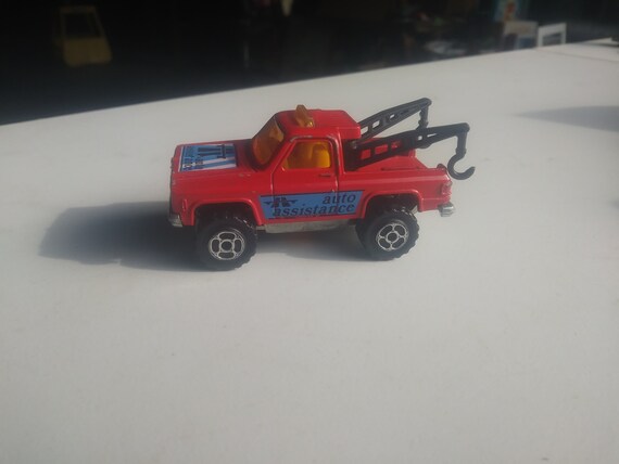 majorette tow truck