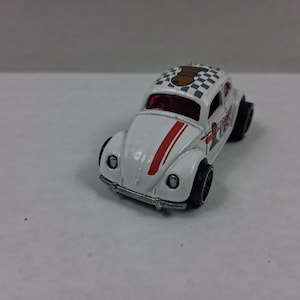 Hot wheels custom pawn vw bug volkswagon beetle car in mint condition diecast car