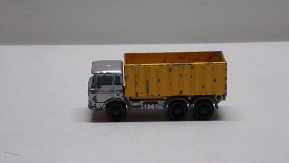 matchbox no 47 tipper container truck