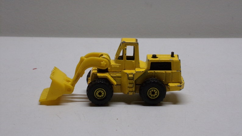 hot wheels caterpillar