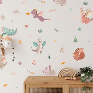 Adesivi murali con draghi carini, adesivi artistici per la cameretta dei bambini fantasy, decorazioni per la cameretta dei bambini, decorazioni murali rimovibili, adesivi con pois a margherita, stacca e attacca