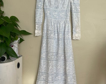 Vintage Lace Maxi Dress