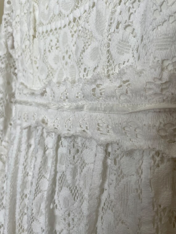 Baylee - Vintage Lace-Up Waisted Floral Dress main image 1
