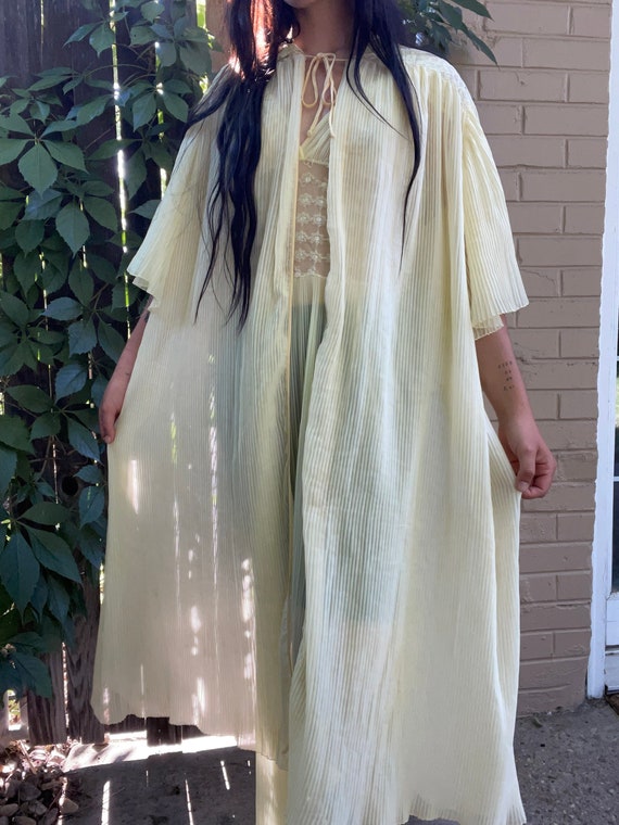 50s Barbizon Pale Yellow Duster Robe