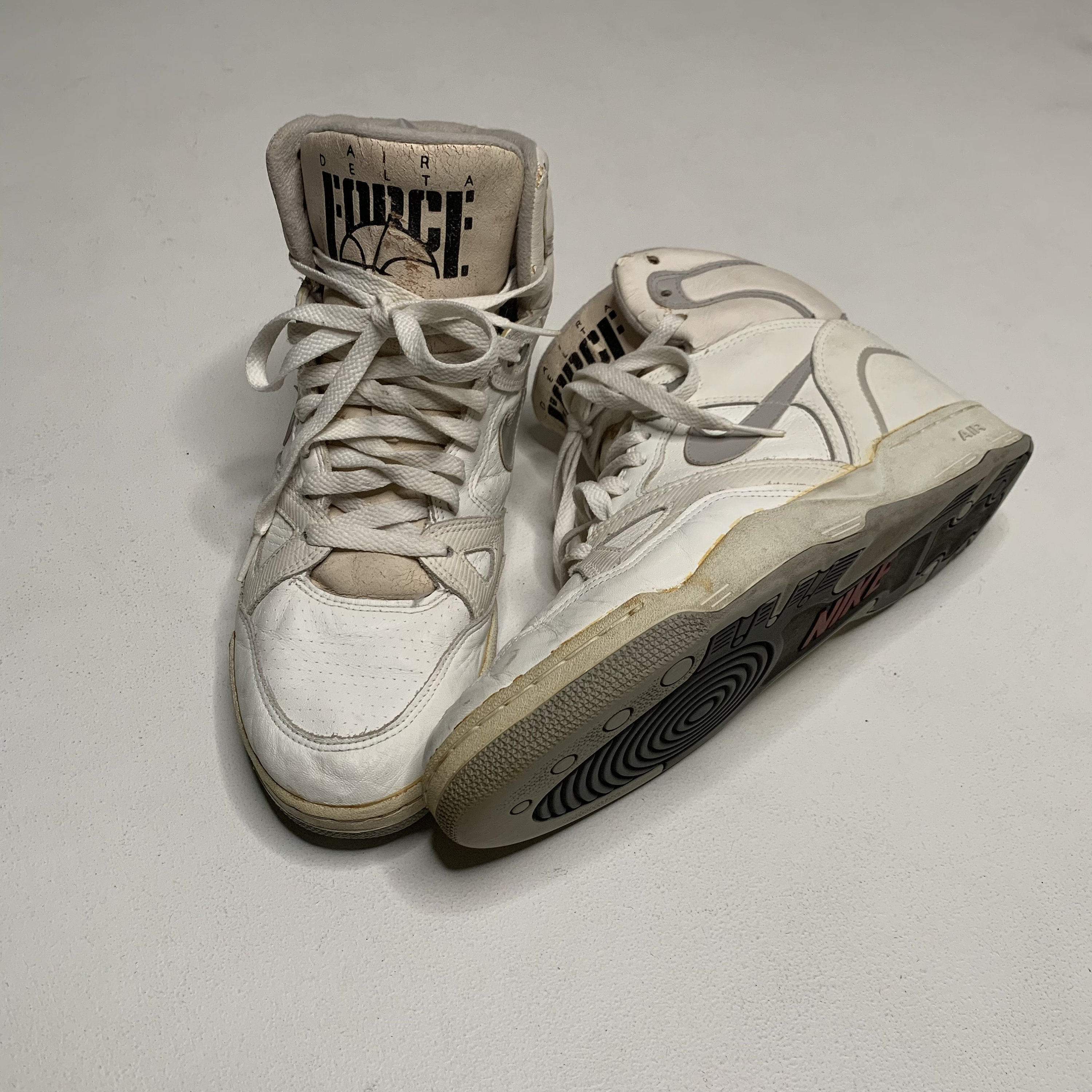 1980 s Vintage Air Nike Delta Force Hi Top Size 12 White Gray Etsy India