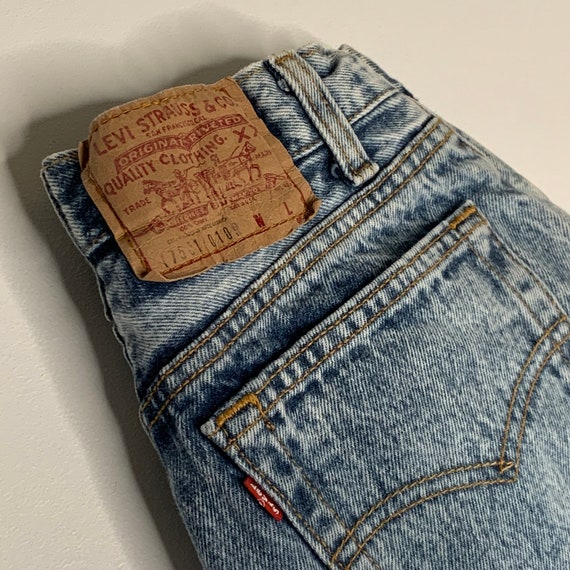 1980's Vintage Levis 17501 Acidwash Denim Jeans U… - image 2