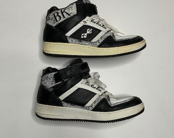 1990's Vintage British Knights Hi Top 