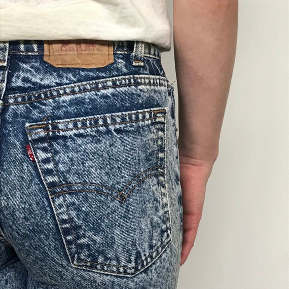 acid wash levis