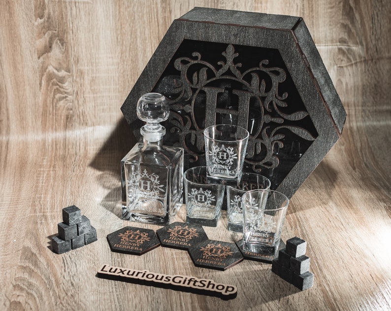 Whisky personnalisé, ensemble de carafe à whisky, cadeau de Noël, verres à whisky, pierres à whisky, ensemble de carafe à bourbon, cadeaux de whisky, carafes image 8