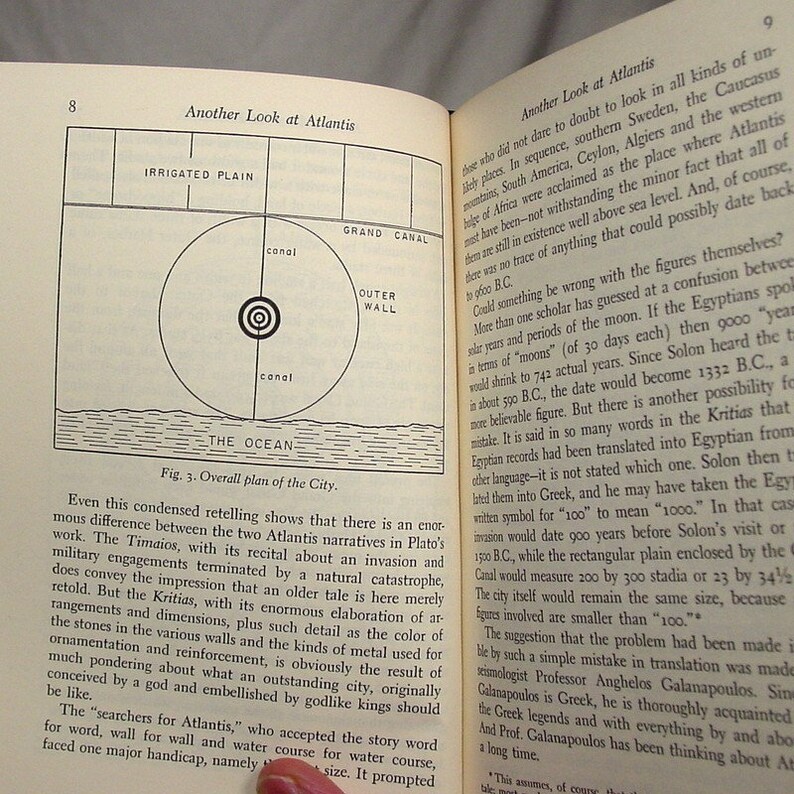 Another Look At Atlantis and Fifteen Other Essays