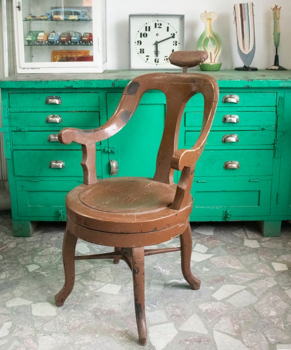 Vintage Turning Barber Chair